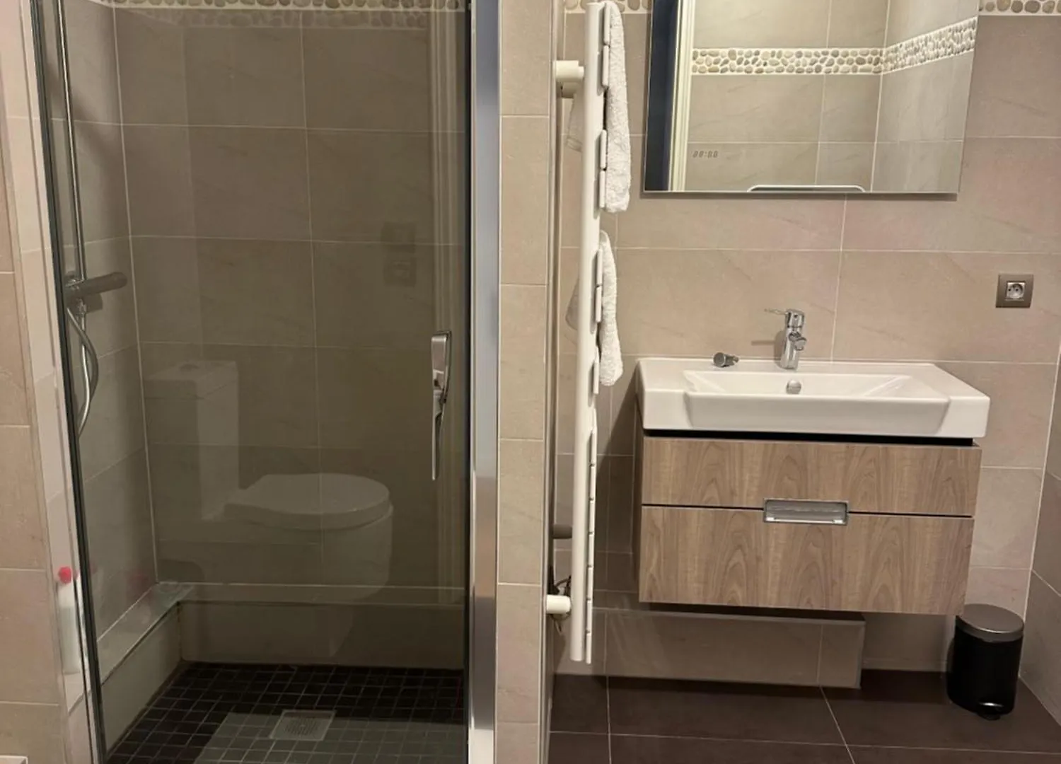 New Upscale 1 Bedroom Apartment Párizs 0*,  Franciaország